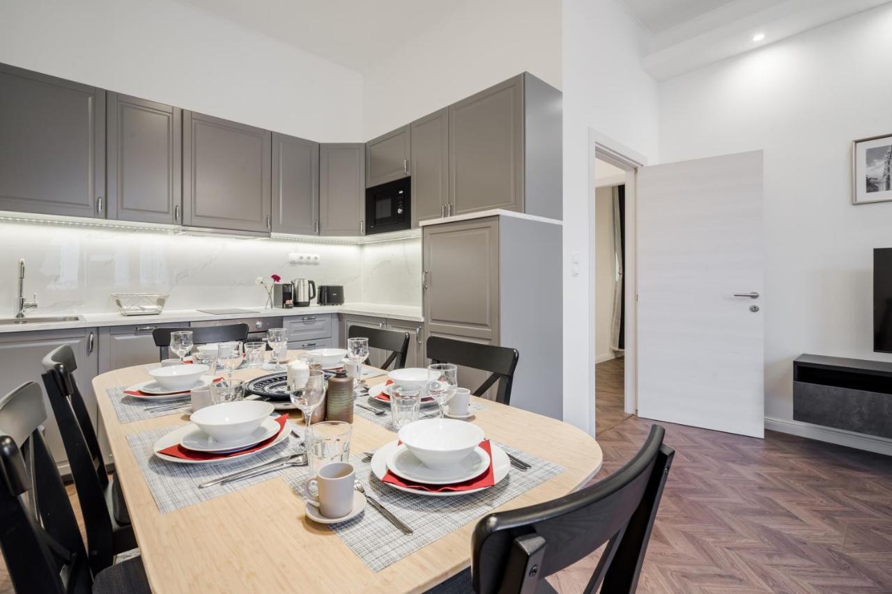 Bpr Sirius Suite With A/C บูดาเปสต์ ภายนอก รูปภาพ