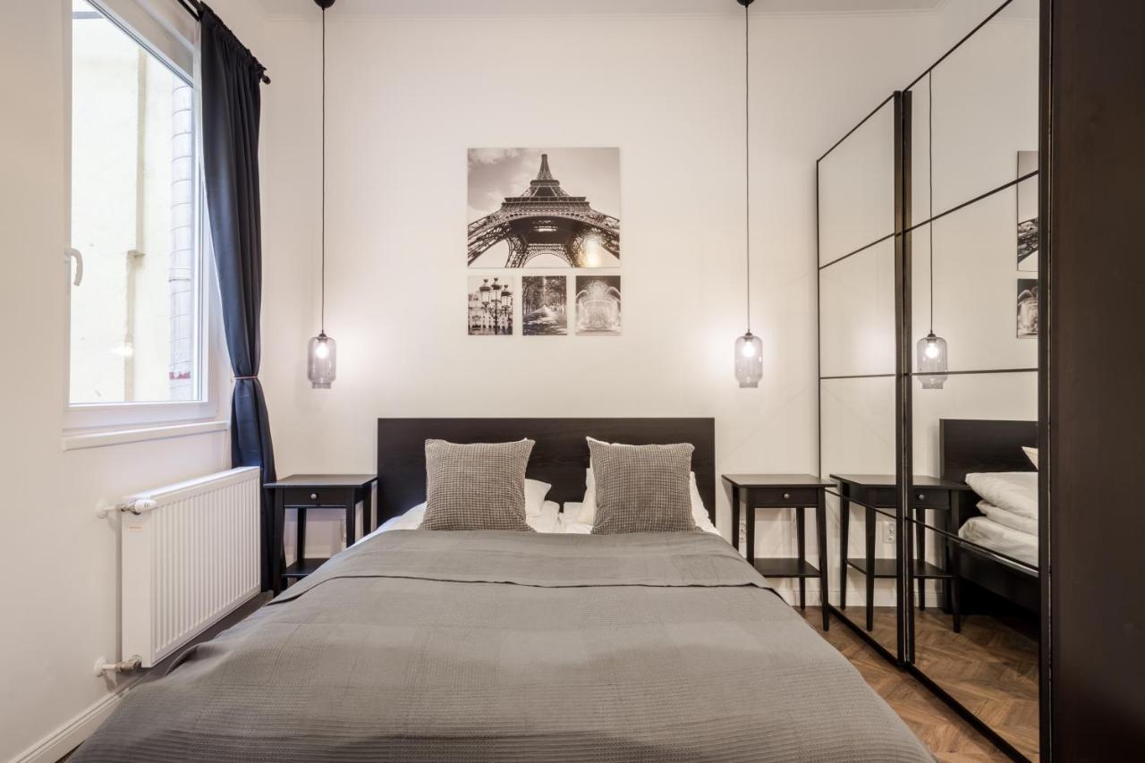 Bpr Sirius Suite With A/C บูดาเปสต์ ภายนอก รูปภาพ